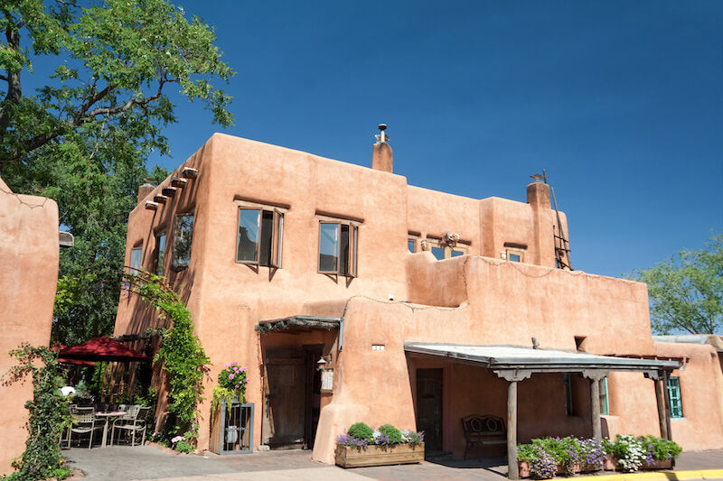 Pueblo-Style Interior Design: Blending Southwestern Tradition with Modern Elegance